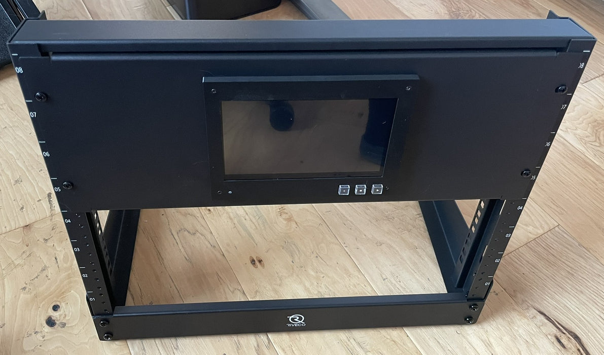 DMX Core 100 - 19" Rack Mount for 7" display